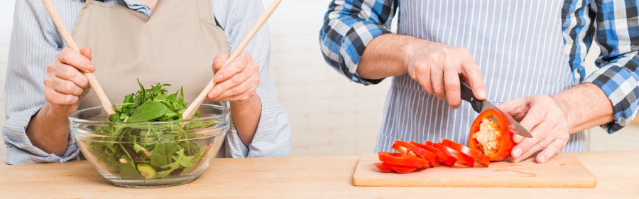 Sesamcracker belegd met paprikasalade proteinedieet proday